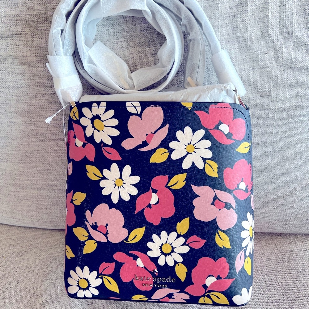 Kate Spade Purse Darcy Small Bucket Floral